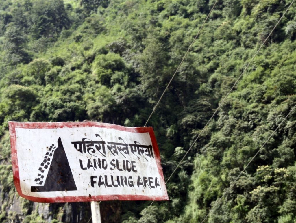 Nepal,Dangerous Road